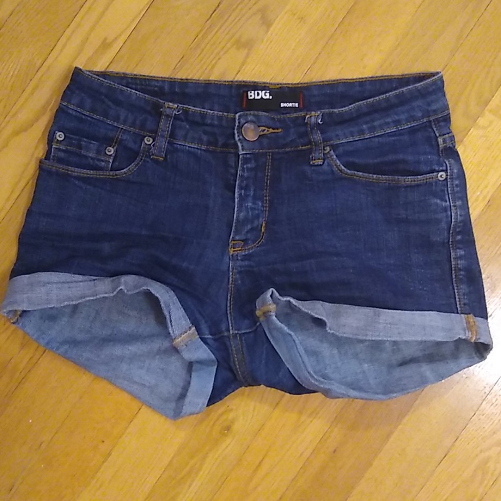 Urban Outfitters BDG Shortie Shorts - medium wash